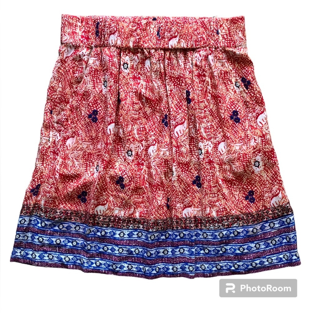 Abi Women’s High Waisted Pleated Skirt with Pockets in Red/Blue Abstract Sz S